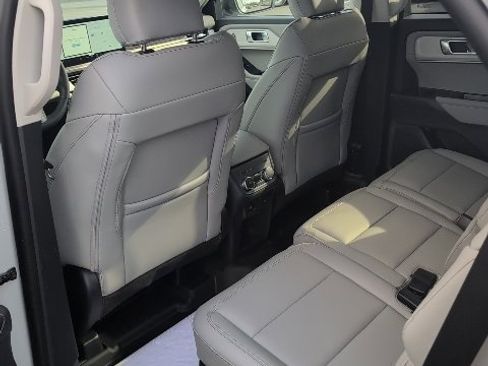 New 2026 Ford Explorer Active image 17