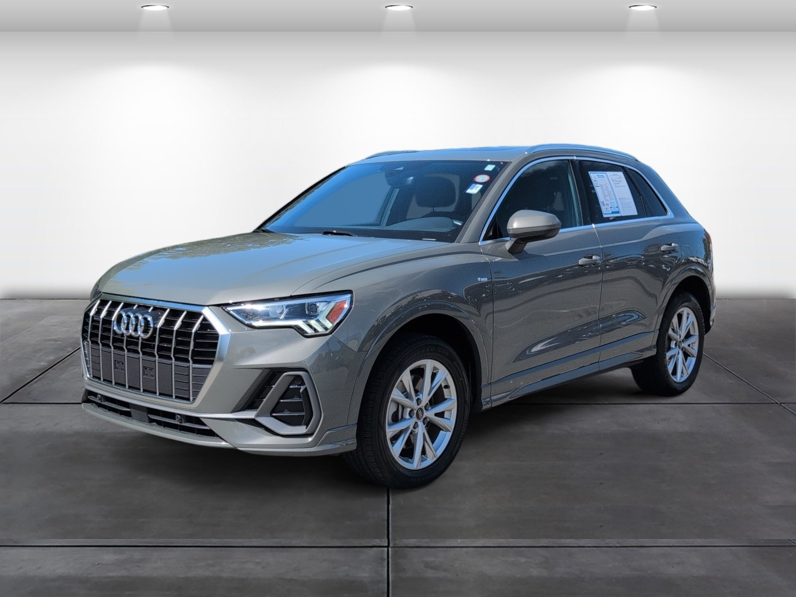 Used 2025 Audi Q3 2.0T Premium AWD/4WD image 4