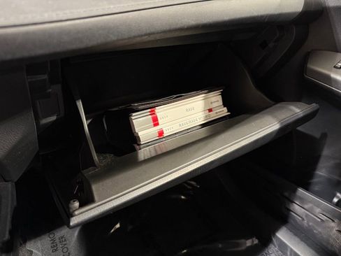 Certified 2017 Toyota RAV4 LE w/ Carpet Mat Package FWD image 27