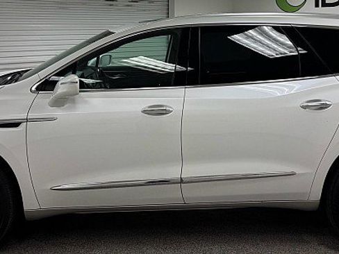 Used 2018 Buick Enclave Essence FWD image 8