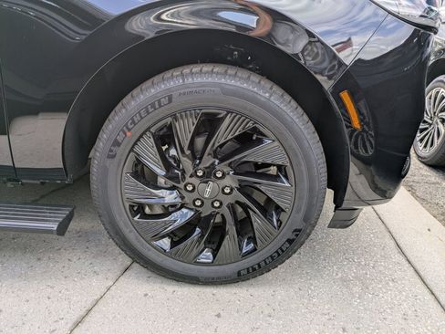 New 2026 Lincoln Navigator L Reserve AWD/4WD image 5