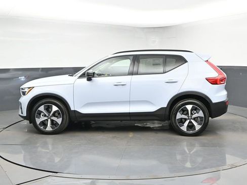New 2026 Volvo XC40 B5 Plus w/ Protection Package Premier AWD/4WD image 6