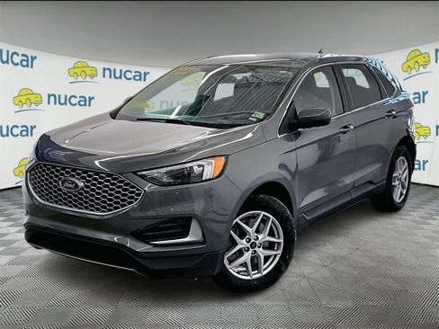 Used 2023 Ford Edge SEL image 3