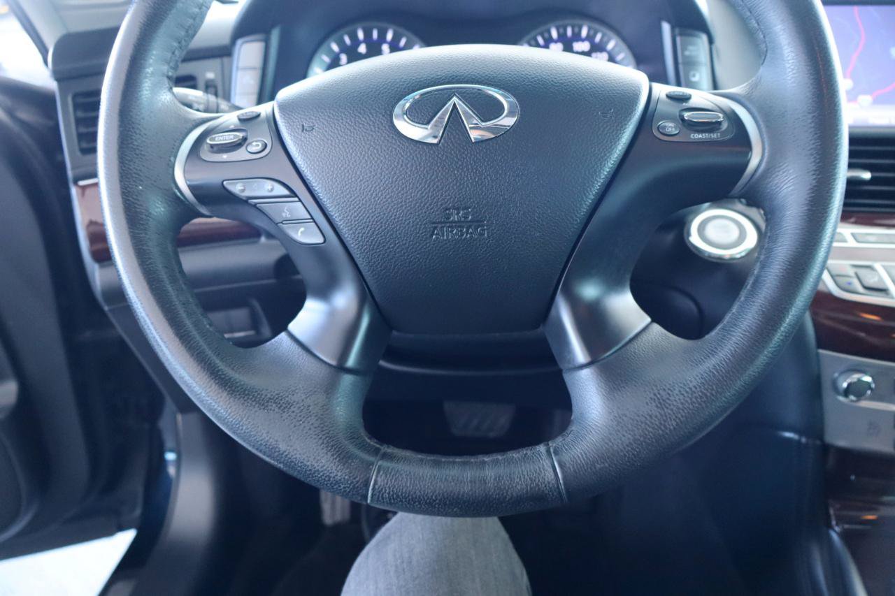Used 2017 INFINITI Q70 L 3.7 AWD/4WD image 23