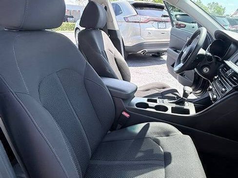 Used 2019 Kia Optima LX FWD image 14