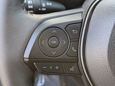 Used 2025 Toyota RAV4 Limited image 17