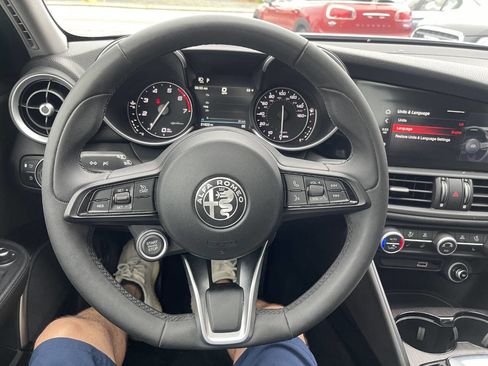 Used 2021 Alfa Romeo Giulia Ti image 29