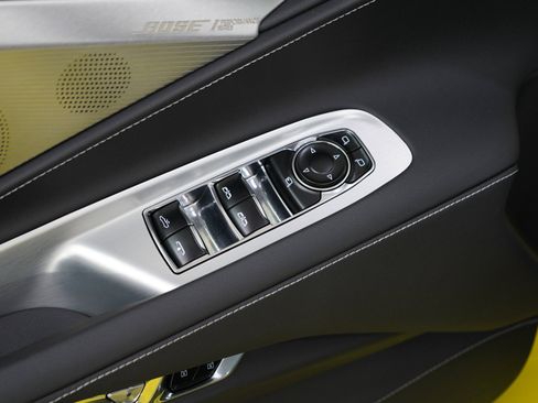 Used 2023 Chevrolet Corvette Stingray Preferred Conv w/ Z51 Performance Package RWD image 16