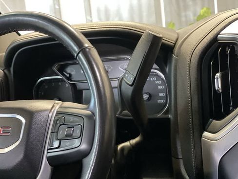 Used 2022 GMC Sierra 1500 SLE w/ Preferred Package image 21