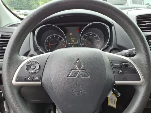 Used 2024 Mitsubishi Outlander Sport ES AWD/4WD image 21