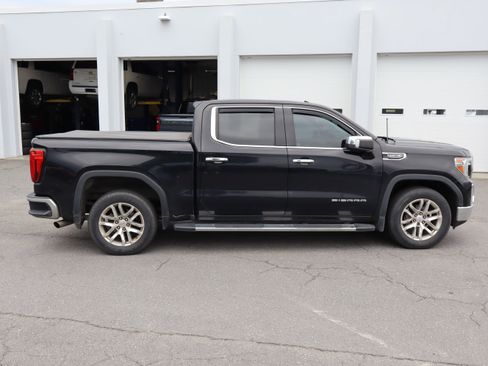 Used 2020 GMC Sierra 1500 SLT w/ SLT Premium Plus Package RWD image 11