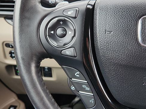 Used 2020 Honda Ridgeline RTL-E image 19