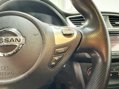 Used 2018 Nissan Sentra S FWD image 11
