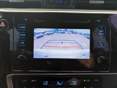 Used 2019 Toyota Corolla SE FWD image 13