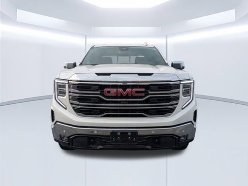 Used 2025 GMC Sierra 1500 SLT w/ SLT Premium Plus Package image 8