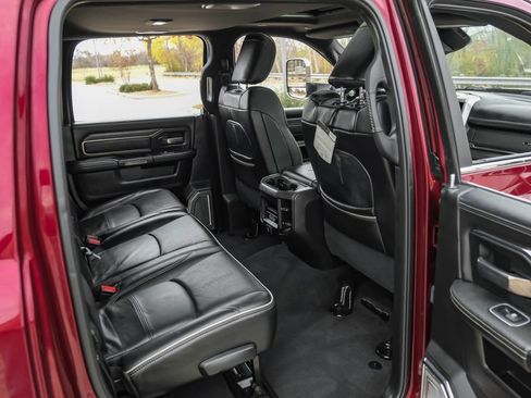 Used 2019 RAM 3500 Limited image 40