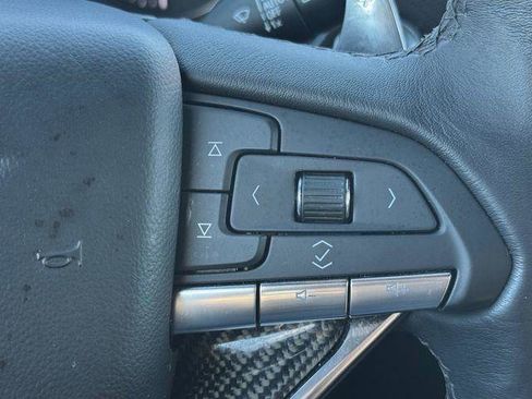 Used 2023 Cadillac XT6 Sport w/ Technology Package image 19