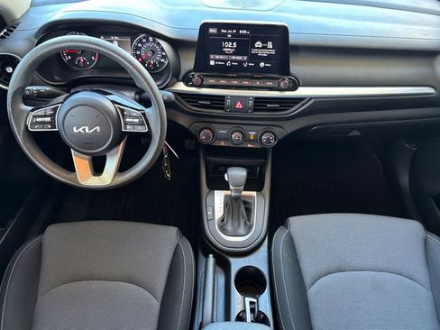 Used 2023 Kia Forte LXS FWD image 3