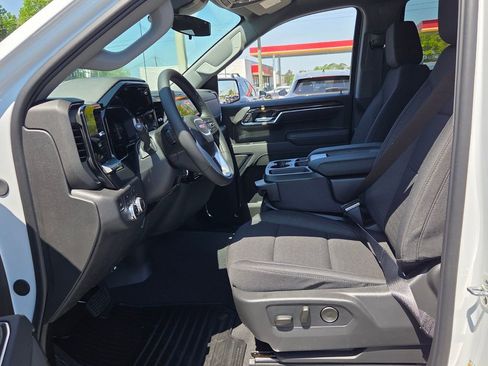 New 2026 GMC Sierra 1500 SLE w/ Preferred Package AWD/4WD image 3