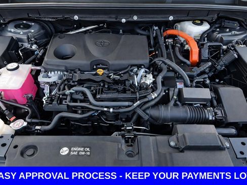 Used 2022 Toyota RAV4 LE image 16