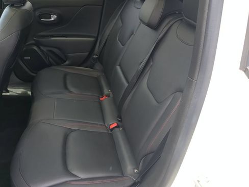 Used 2021 Jeep Renegade Trailhawk w/ Sun & Sound Group AWD/4WD image 17