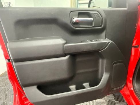 Used 2022 Chevrolet Silverado 1500 Custom Trail Boss AWD/4WD image 15