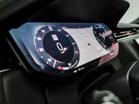 Used 2024 Land Rover Range Rover SE image 30