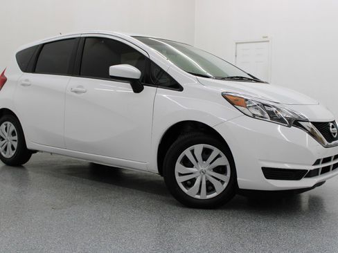 Used 2017 Nissan Versa Note S Plus image 1