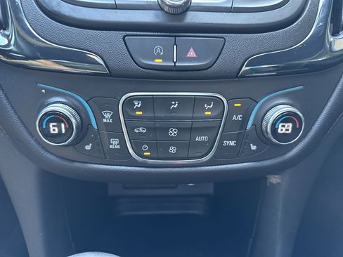 Used 2024 Chevrolet Equinox RS AWD/4WD image 25