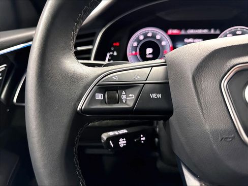 Used 2023 Audi Q8 Prestige w/ Prestige Package AWD/4WD image 19