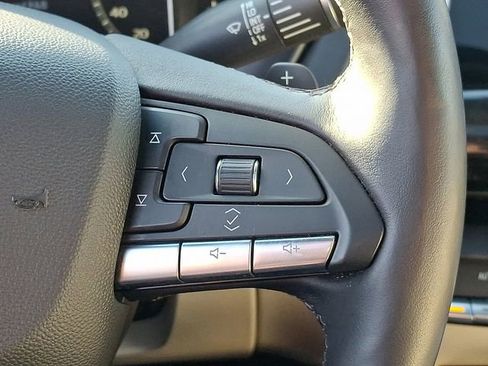 Certified 2022 Cadillac CT4 Luxury w/ Sun And Sound Package image 25