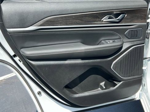 New 2026 Jeep Grand Cherokee L Limited AWD/4WD image 37