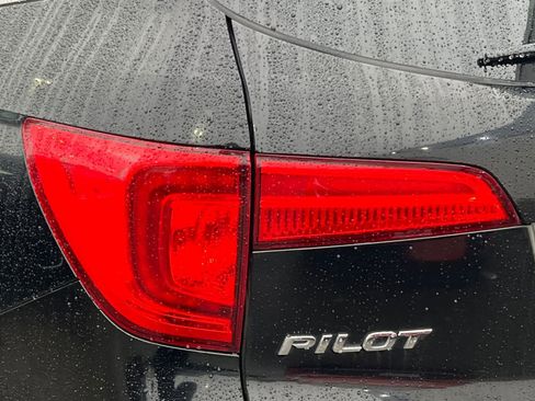 Used 2016 Honda Pilot Elite image 15