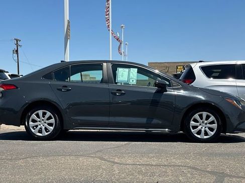 Used 2024 Toyota Corolla LE FWD image 2