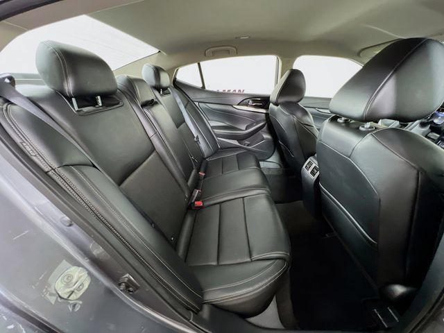 Used 2023 Nissan Maxima SV w/ Floor Mat Group FWD image 40
