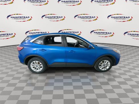 Used 2020 Ford Escape SE image 9