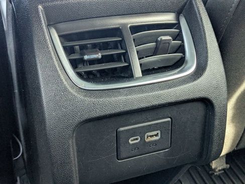 Used 2020 Chevrolet Blazer LT image 15