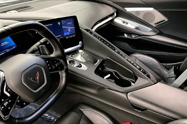 Used 2021 Chevrolet Corvette Stingray Preferred Cpe w/ Battery Protection Package RWD image 17