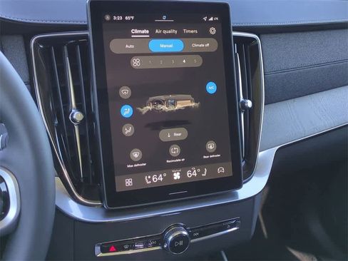 New 2026 Volvo XC90 B6 Ultra image 27