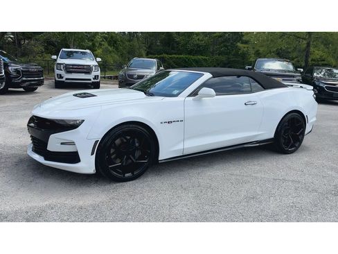 Used 2019 Chevrolet Camaro SS RWD image 5