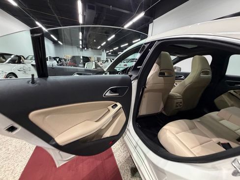 Used 2015 Mercedes-Benz CLA 250 4MATIC image 24