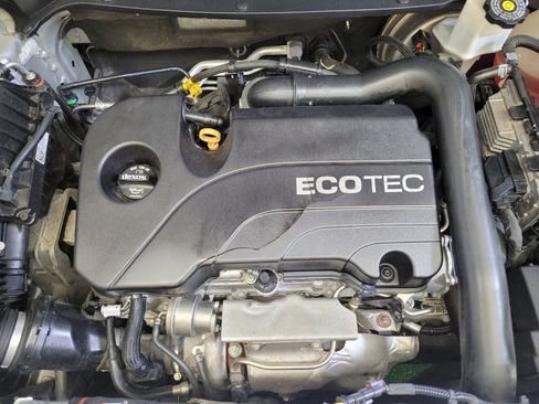 Used 2019 Chevrolet Equinox LT FWD image 30