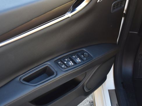 Used 2019 Maserati Ghibli Base image 26