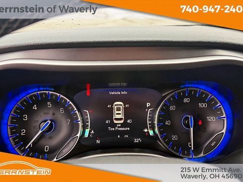 New 2026 Chrysler Pacifica Select image 18