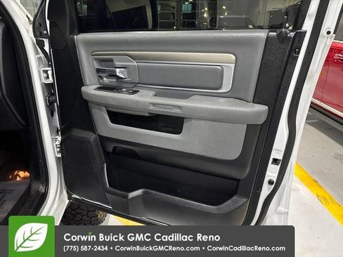 Used 2018 RAM 1500 Classic SLT AWD/4WD image 17