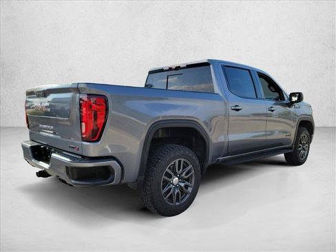 Used 2022 GMC Sierra 1500 AT4 w/ AT4 Premium Package AWD/4WD image 4
