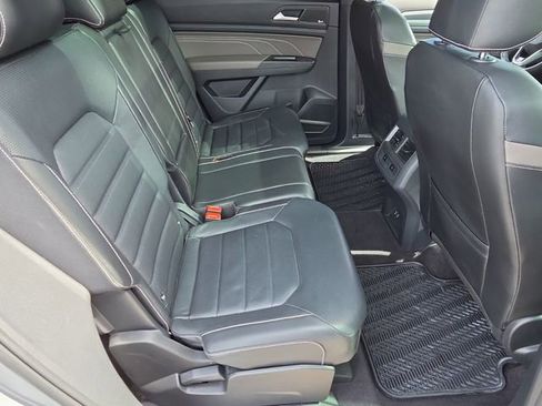 Used 2022 Volkswagen Atlas Cross Sport SEL Premium R-Line w/ Cross Sport MDO Package AWD/4WD image 17