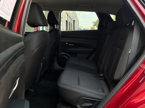 Used 2025 Hyundai Tucson SEL FWD image 12