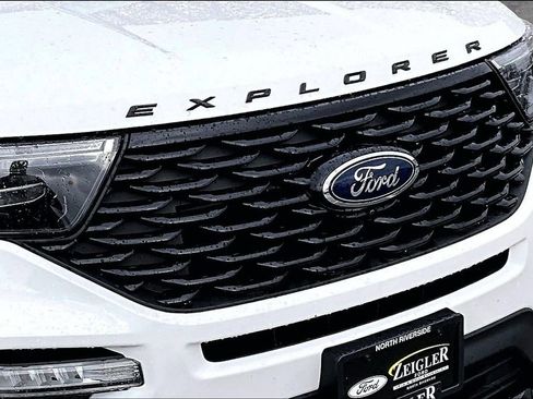 Used 2022 Ford Explorer ST-Line w/ Class IV Trailer Tow Package image 31