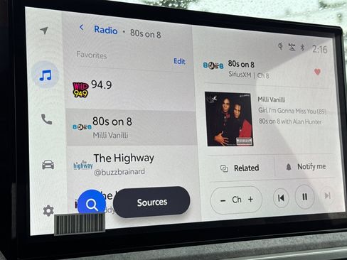 Used 2024 Toyota Tacoma Trailhunter image 19